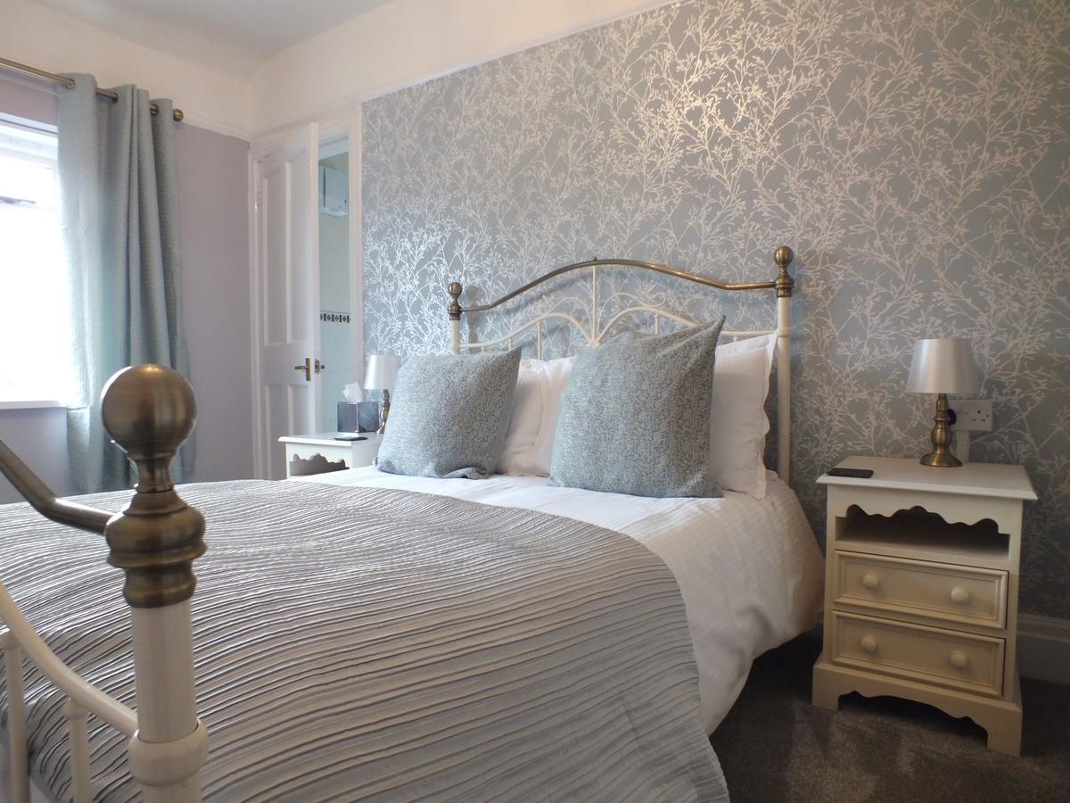Devonshire Arms Inn Cracoe Bagian luar foto