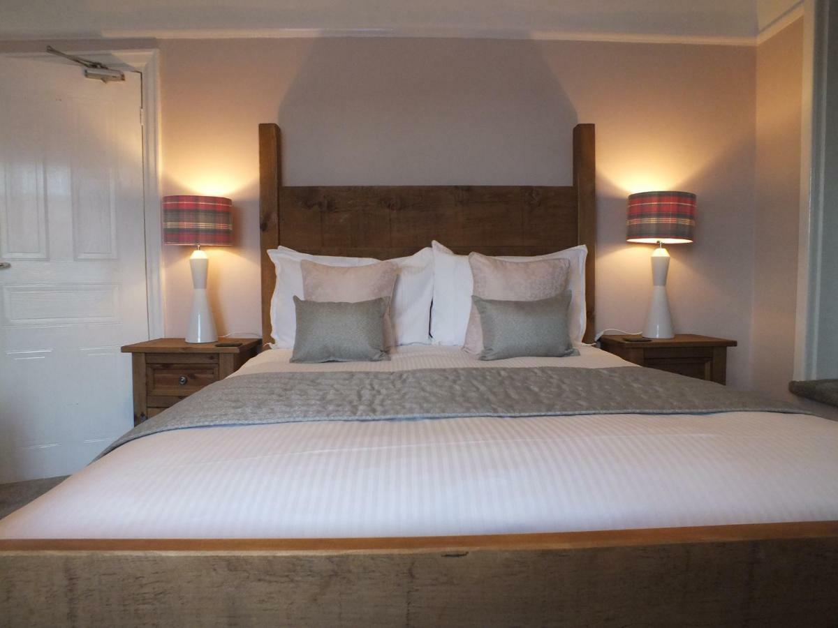 Devonshire Arms Inn Cracoe Bagian luar foto