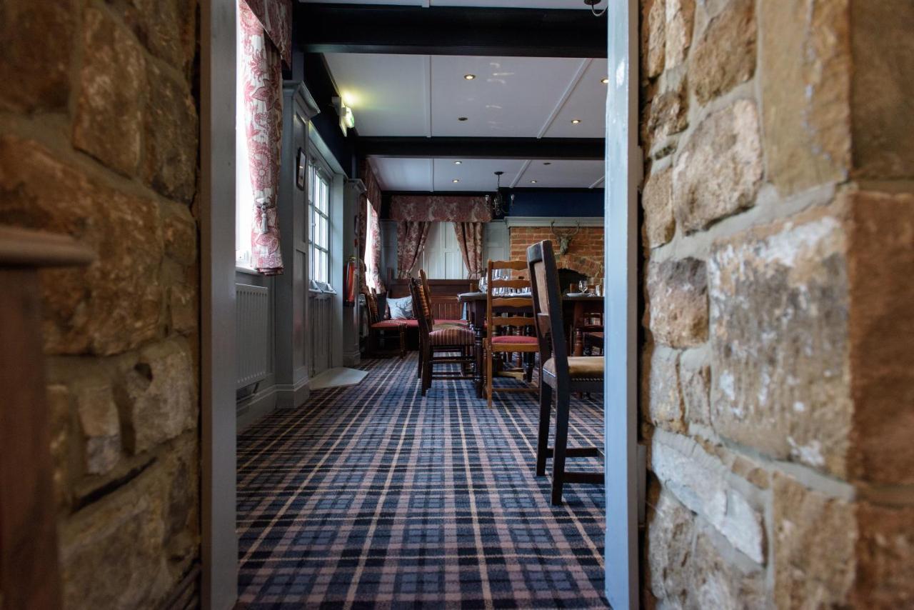 Devonshire Arms Inn Cracoe Bagian luar foto